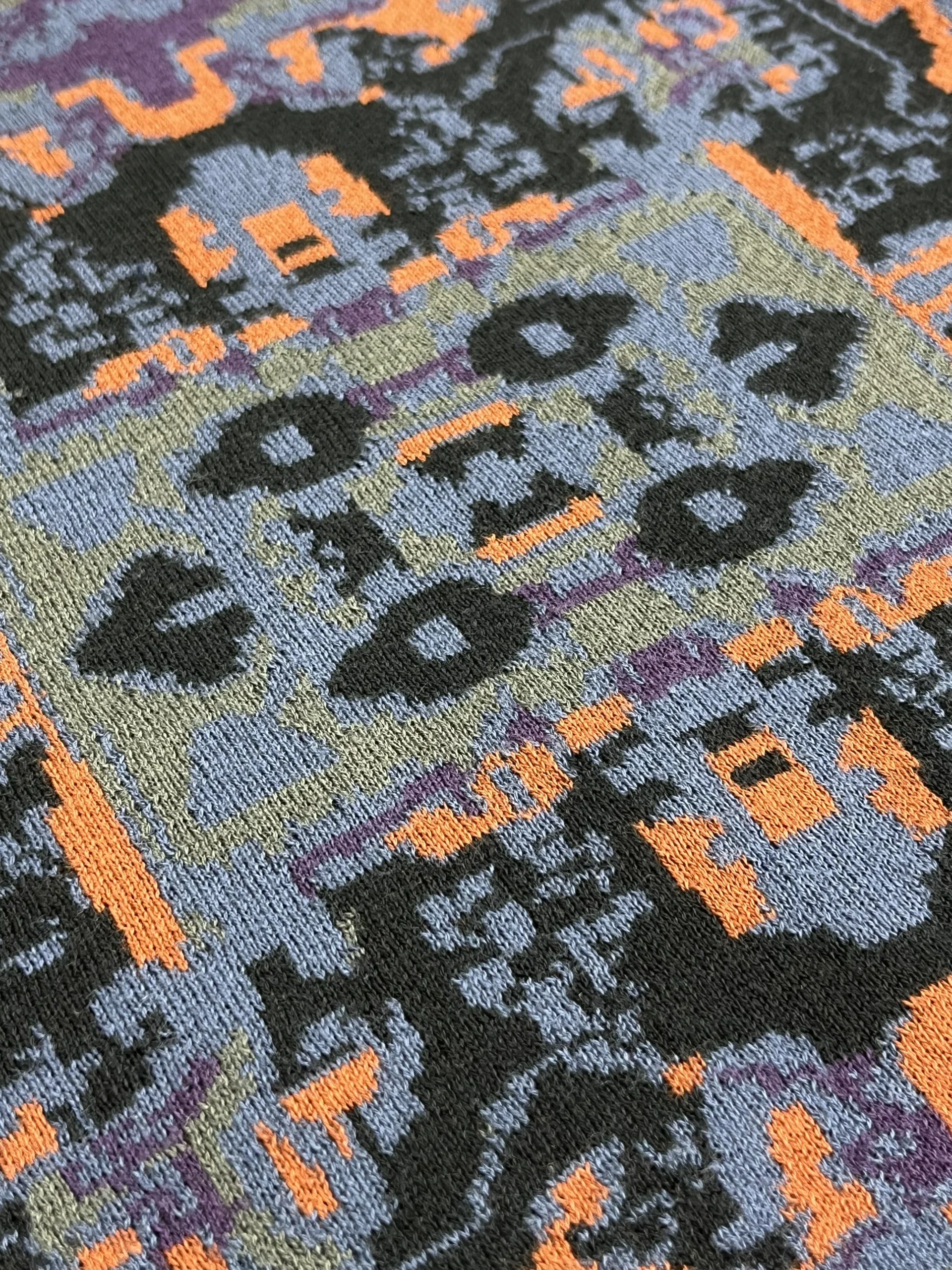 بافت یقه گرد ژاکارد - تصویر ویژه